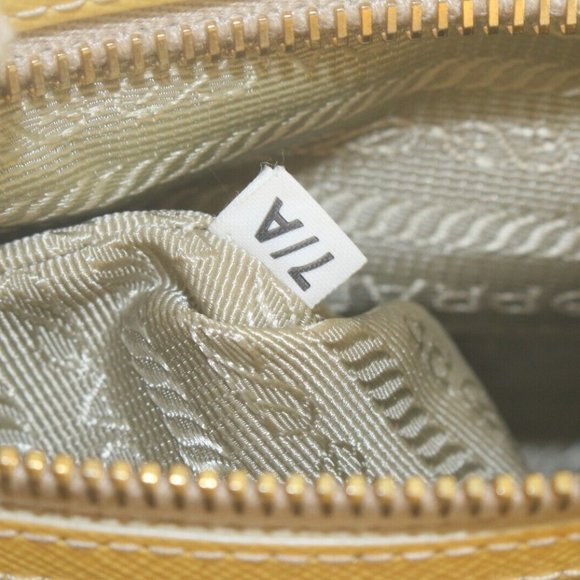 Prada Saffiano Luxe Tote 2way with Strap 6PR1130K - Picture 8 of 11